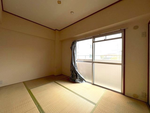 コンフォート津々山台の和室