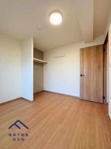 ホワイトパレス香住ケ丘の洋室