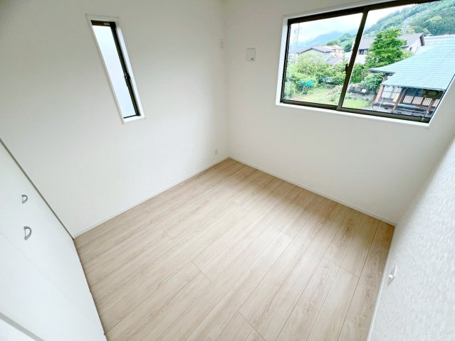 藤枝市岡部町内谷　第3／の洋室