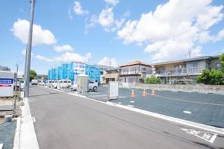 【前面道路含む現地写真】
