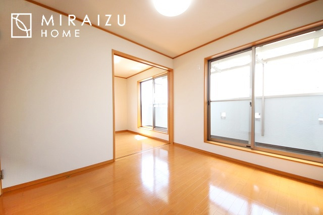 【洋室】 | 平日・休日問わず、いつでもご見学が出来ます♪☆実際に見て、触れて感じる安心のお住まい探しを体験して下さい♪☆物件情報だけでなく、地域の特色などなどエリア情報もお伝え出来たら嬉しいです♪
