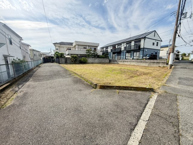 貝塚市畠中2丁目　建築条件無し土地の前面道路含む現地写真
