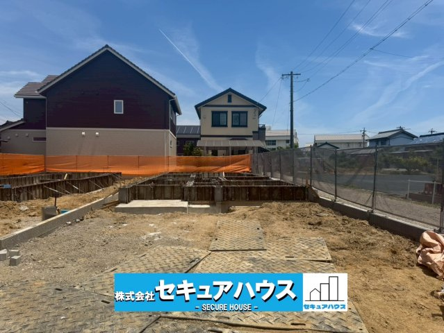 【同施工物件ご案内可能】知多郡東浦町石浜中平地　全2棟の前面道路含む現地写真|事前予約にて現地ご見学いただけます！お気軽にお問い合わせください♪
■株式会社　セキュアハウス■
住宅ローンに強く、知識、経験豊富なスタッフ在籍
お客様に寄り添い、ご成約後もサポート致します