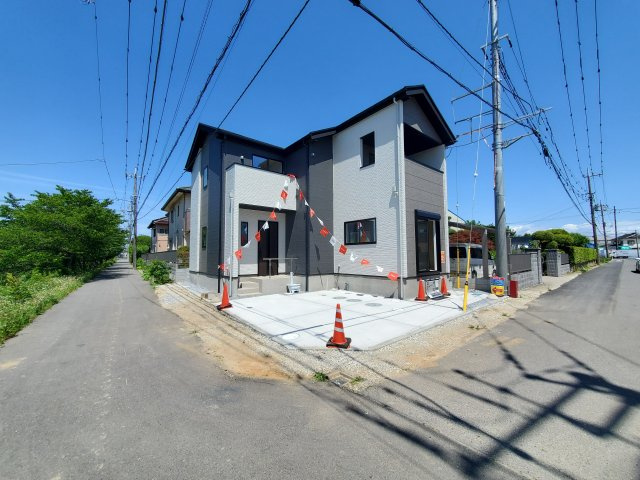 三郷市　新和3丁目　新築戸建　全1棟の前面道路含む現地写真|前面道路含む現地写真です