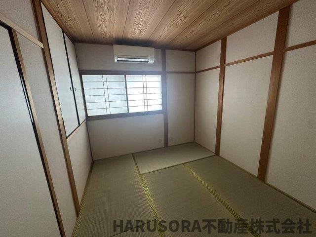 東大阪市川田1丁目　3階建の和室
