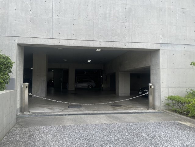 ジークレフ六甲の丘D棟のエントランス|清潔なエントランスです