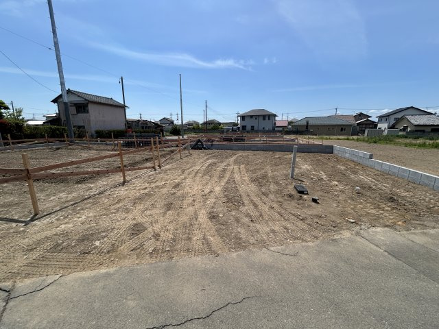新築　前橋市堀之下町第1　クレイドルガーデン　1号棟の駐車場|現地写真　駐車スペースは並列3台分可能です！
