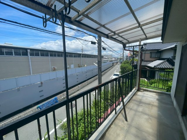 寝屋川市木田元宮2丁目のバルコニー