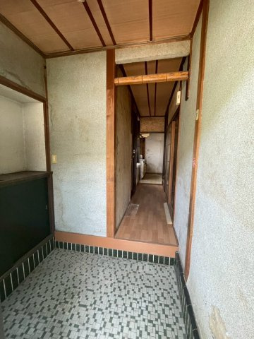 寝屋川市木田元宮2丁目の玄関