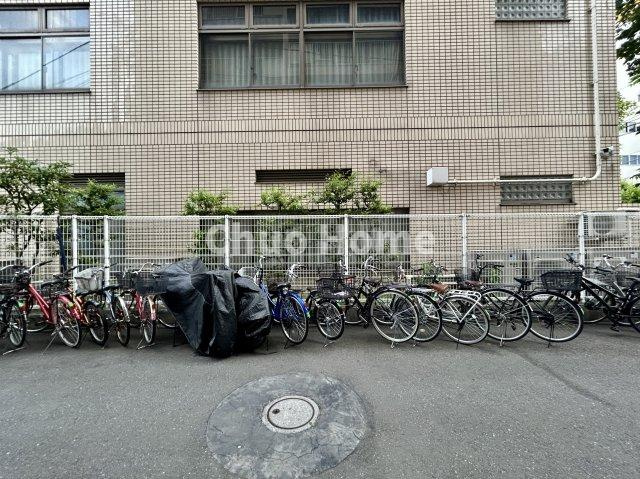 サンハイツ根岸の駐輪場|自転車置き場