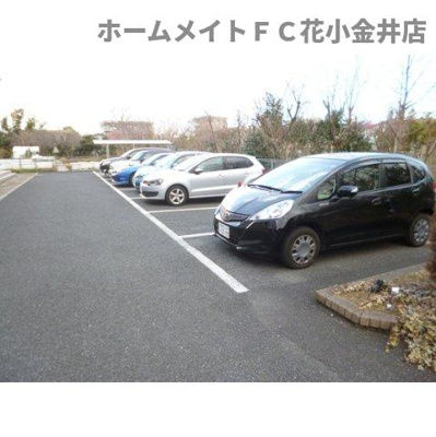 【駐車場】 | クワトロ・クォーレ | 駐車スペースもあります