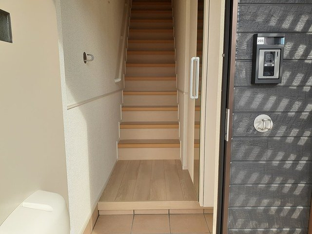 コントレイル　Ⅰの玄関|収納もある玄関です