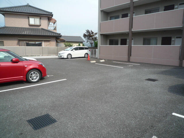 ブラウニーココの駐車場