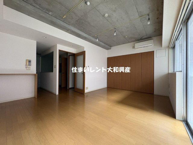 OZ-COURTの居間・リビング
