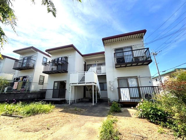 シャトードイワネJ号館