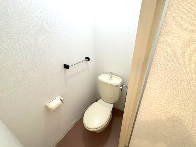 シャトードイワネJ号館のトイレ