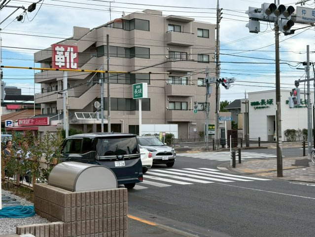 【展望】 | ヴィラアイビス | 敷地横の交差点