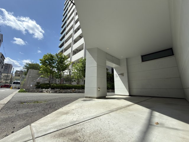 上本町　中古戸建の駐車場