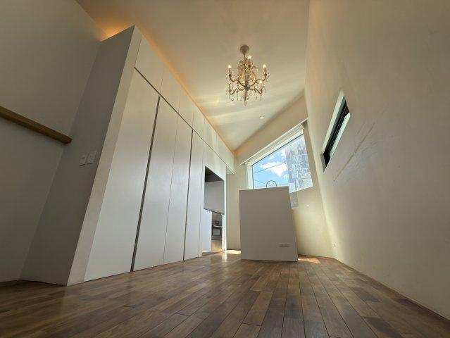 上本町　中古戸建の居間・リビング