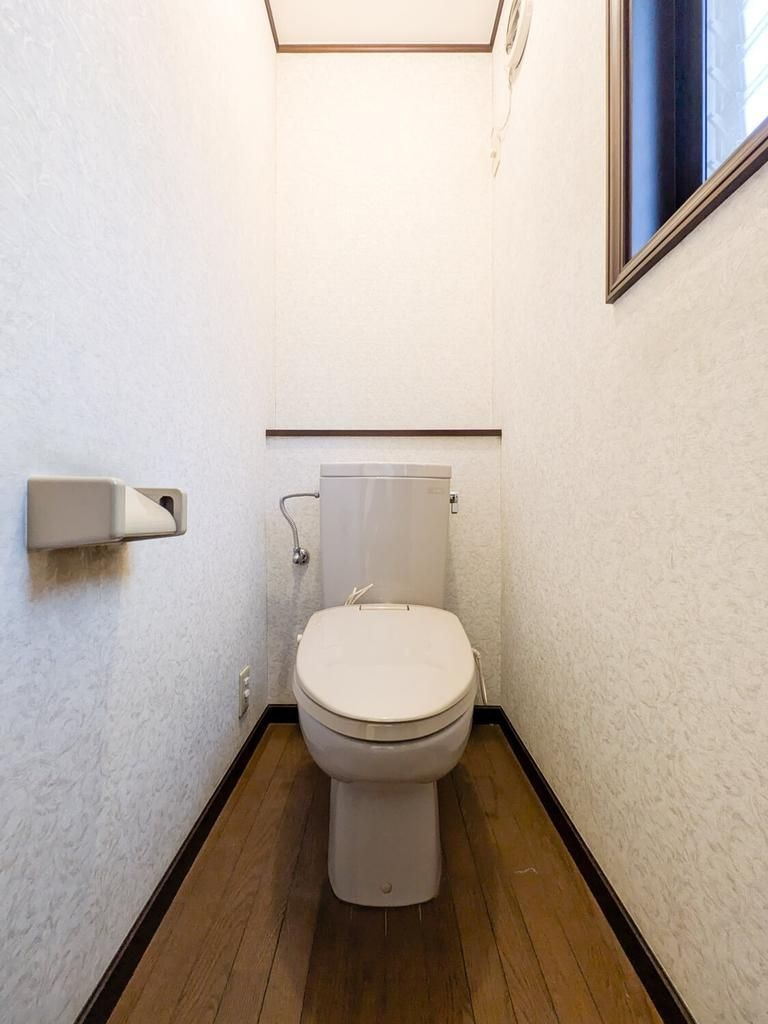 戸建 目黒区中目黒４丁目のトイレ