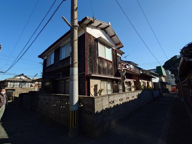 【前面道路含む現地写真】の画像