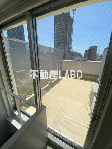 U residence 弁天町のバルコニー