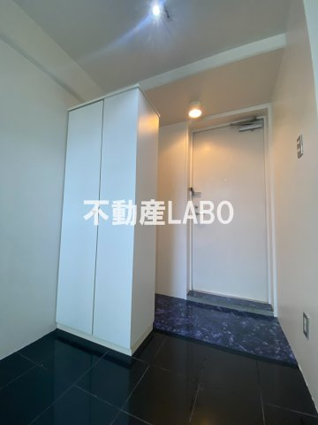 U residence 弁天町の玄関
