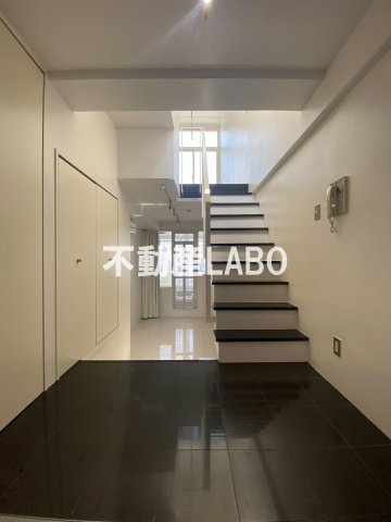 U residence 弁天町の洋室