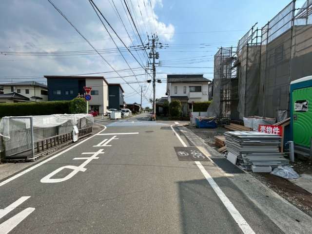 【前面道路含む現地写真】 | 熊本市南区良町3丁目2期2号棟