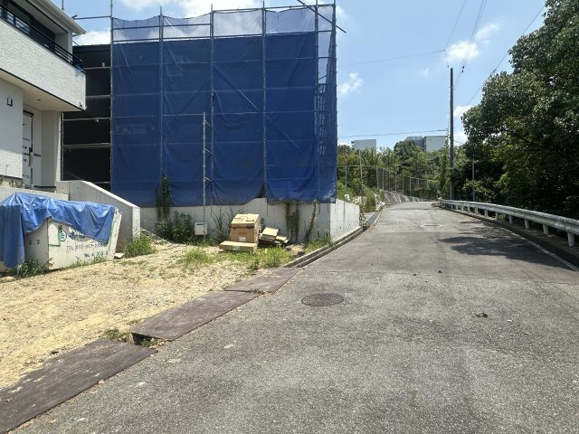 神戸市西区美穂が丘４丁目新築戸建18号地の前面道路含む現地写真|2026年07月25日撮影