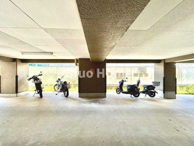 西大島ハイムの駐車場|【バイク置場】最新の空き状況や費用などの詳細は担当スタッフまでお問い合わせください。