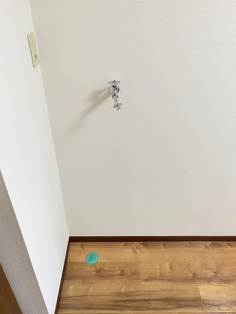 プルミエール地中海の居間・リビング|同物件別室の写真になります