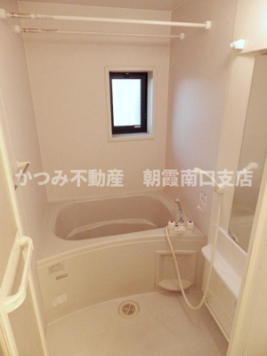 【浴室】 | ラ・八番館（シャーメゾン） | 浴室乾燥機能付きバス