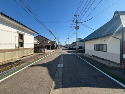 【前面道路含む現地写真】 | 喜多方市熊倉町新合字小沼　倉庫有　平屋