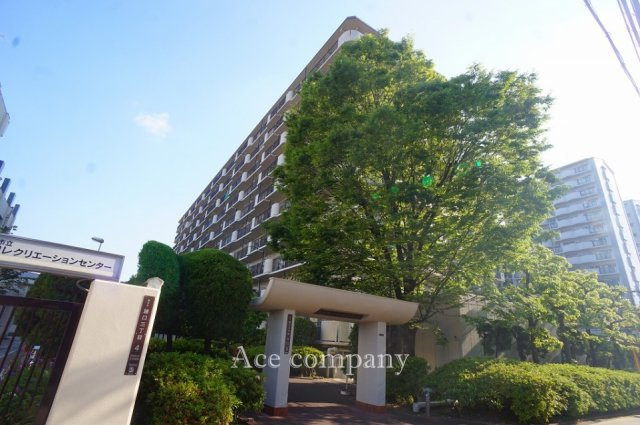 【外観】 | ネオコーポ鶴見緑地 | 中学校隣接♪スーパー・ドラッグストア・コンビニ徒歩3分圏内♪駅歩4分圏内です♪
