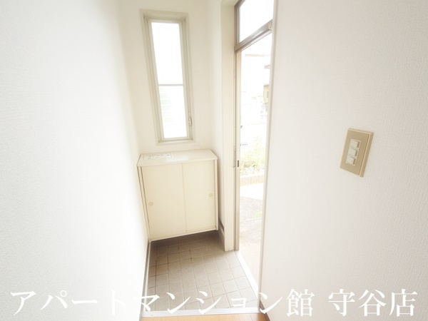 ハイネスハイムの玄関