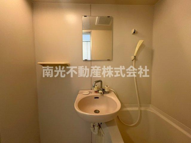 セントラルヴィラの独立洗面台