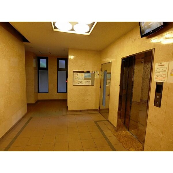 ベイシック大名　舞鶴小学校区のロビー|ベイシック大名