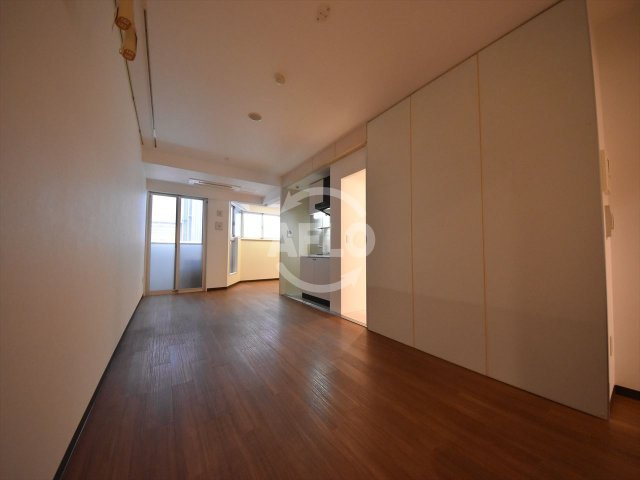 アーバンフラッツ瓦町の居間・リビング|アーバンフラッツ瓦町　洋室