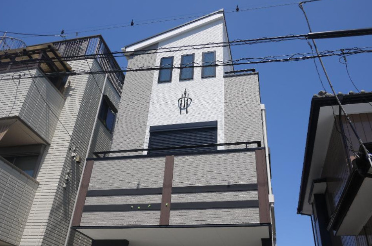 厚木市妻田西　中古戸建の外観