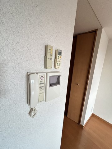 【セキュリティ】 | フォレストインサイドV | 改装前の状態ですが、ご安心下さい。