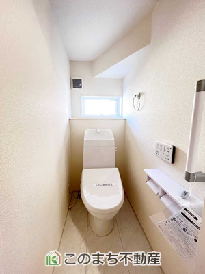 【トイレ】 | 古河中田第4　 | 同社施工物件写真。※建具やフローリング、その他仕様が異なる場合がございます。