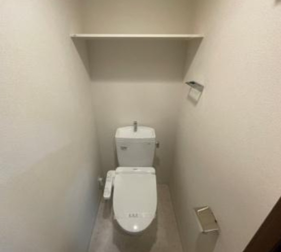プレサンス淡路駅前のトイレ