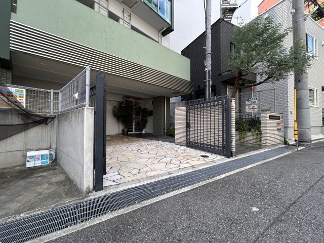 【エントランス】STELLALUCE北野坂(ステラルーチェ)