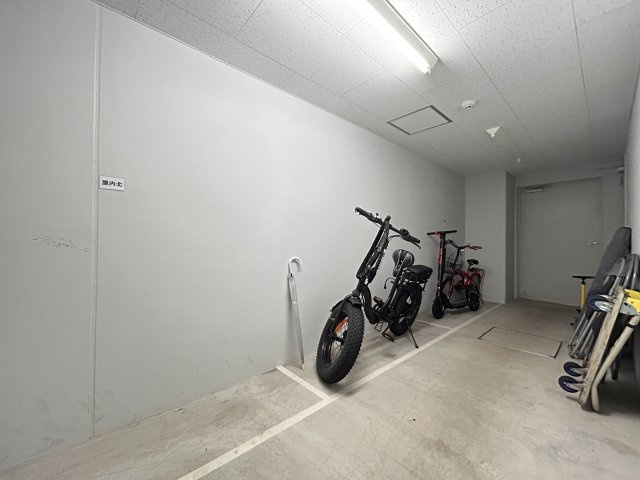 【駐車場】STELLALUCE北野坂(ステラルーチェ)