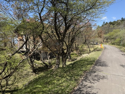 【前面道路含む現地写真】 | 佐久高原草笛ランド別荘地Ｋ－２８
