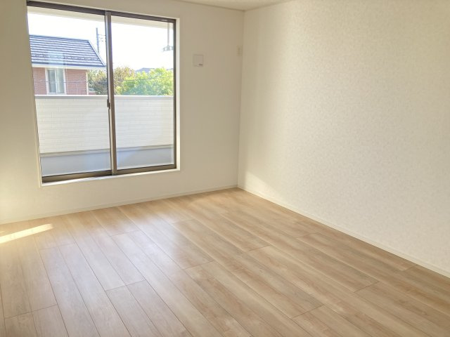 クレイドルガーデン前橋市堀之下町第１　3号棟の洋室|２階洋室１です