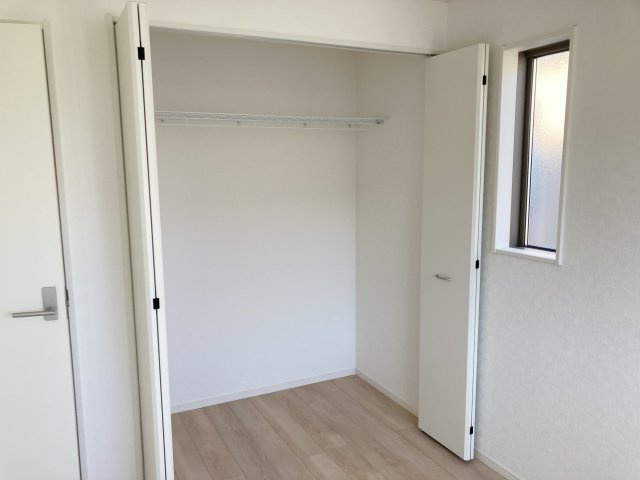 クレイドルガーデン前橋市堀之下町第１　3号棟の収納|２階洋室１収納です