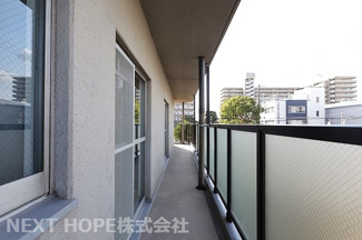 【バルコニー】 | オリーブハイツ姫島 | L字型バルコニーです♪全てのお部屋がバルコニーに面しております！！