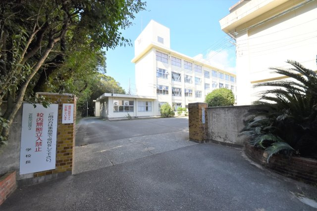 福岡市博多区月隈6丁目第1-2棟（2号棟）の周辺|席田中学校